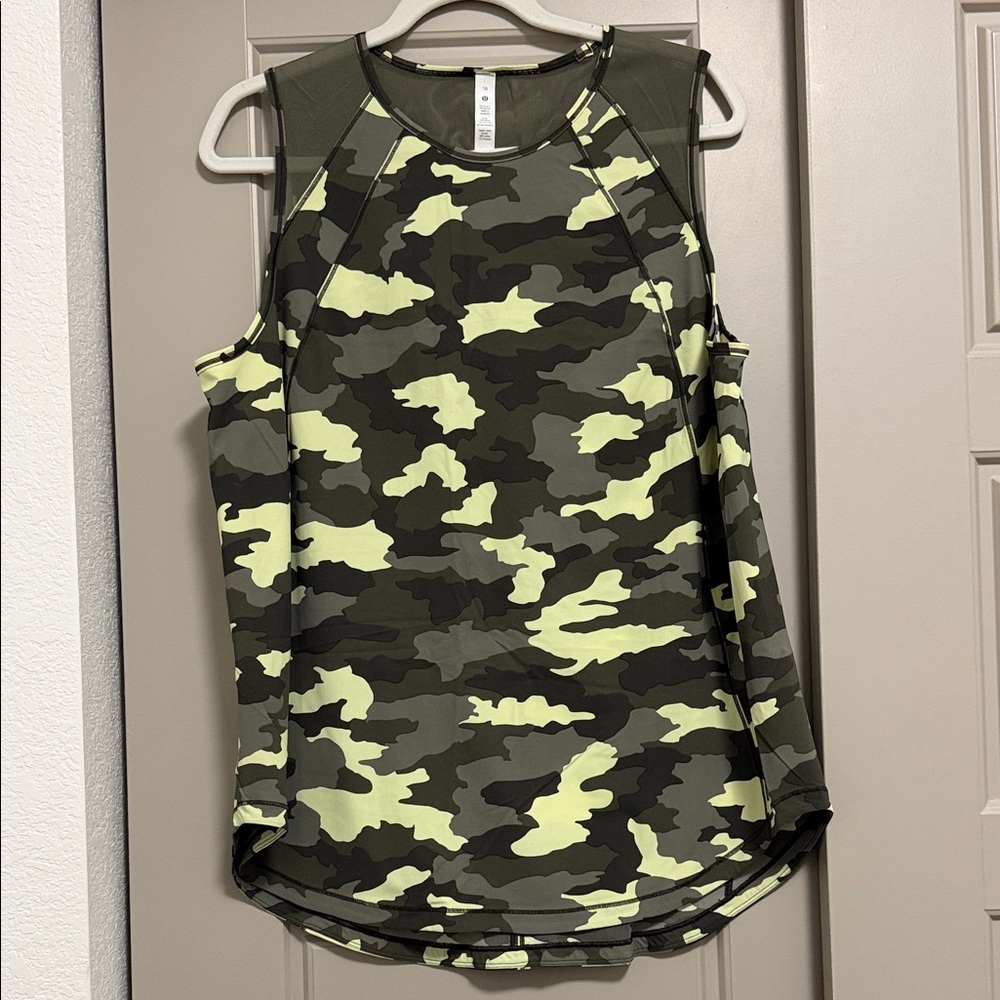Lululemon Women's Camo Active Tank Top